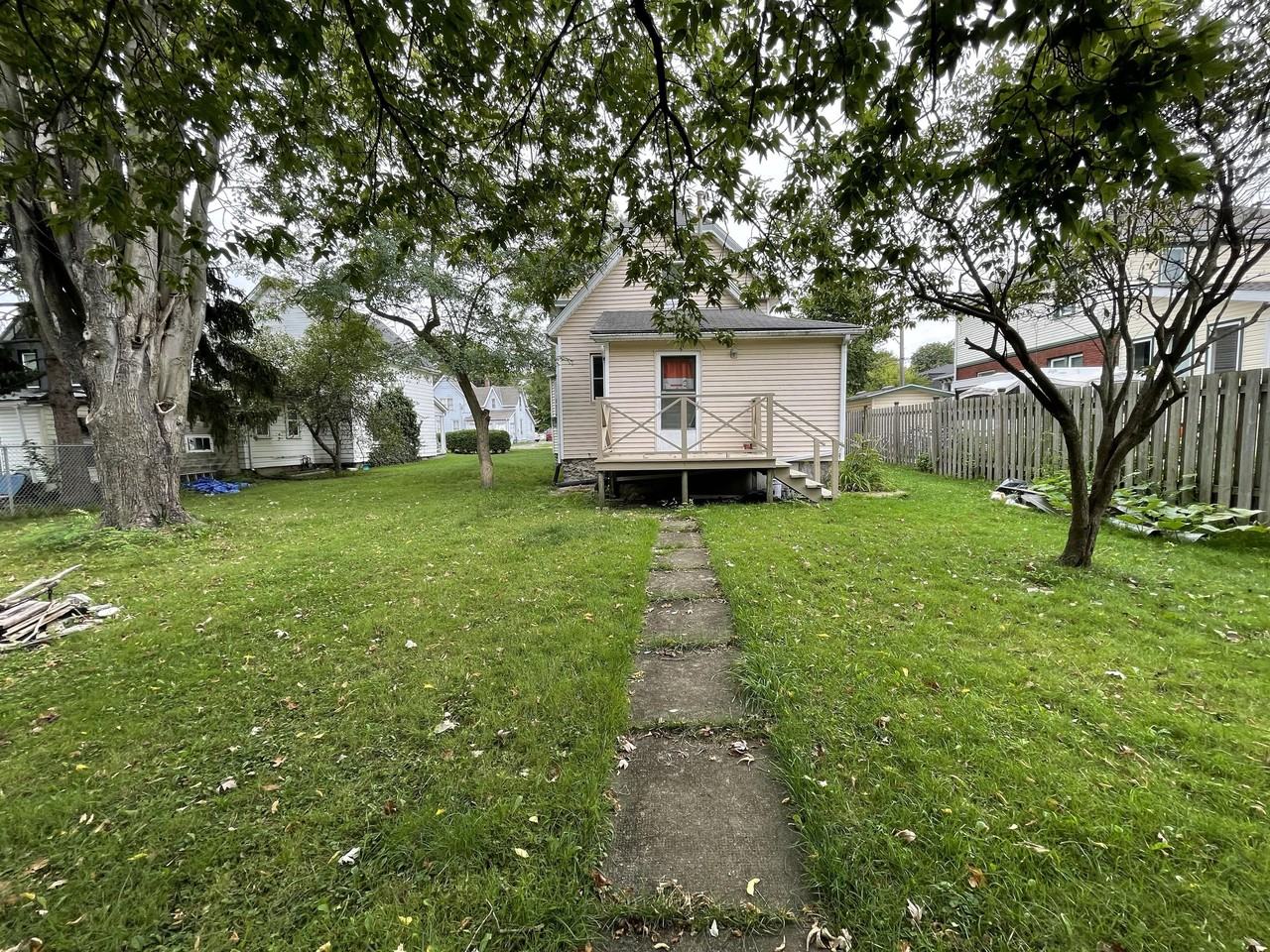 693 King Street - Photo 5 of 23