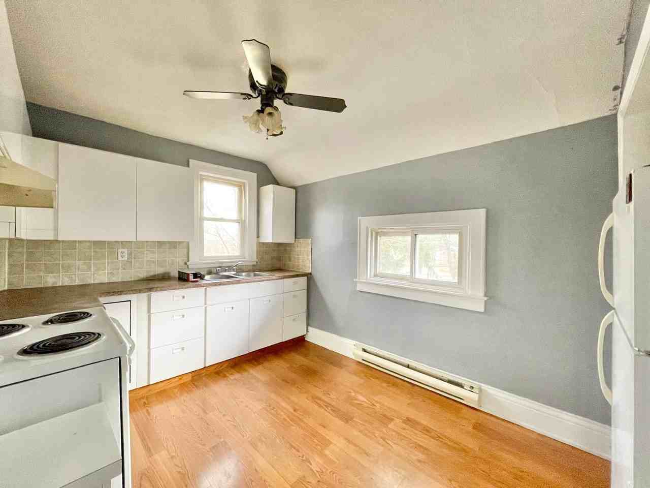 693 King Street - Photo 3 of 23