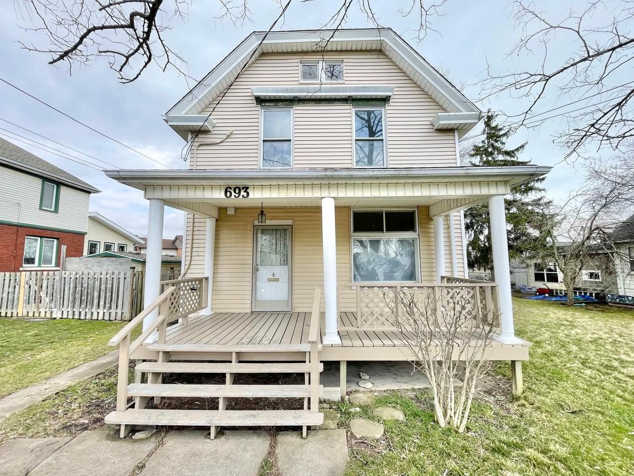 693 King St - Photo 5 of 23