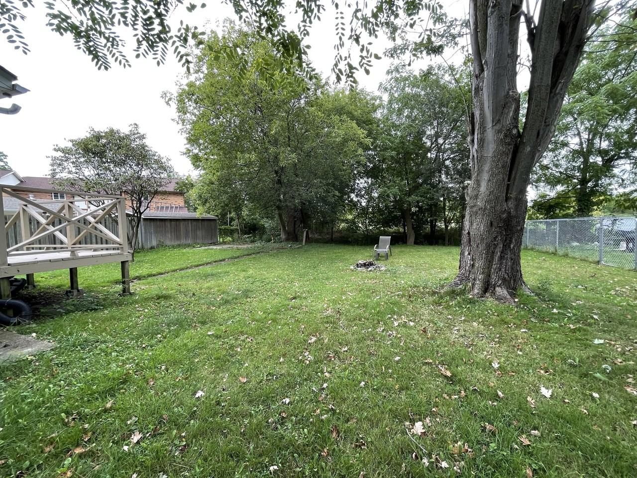 693 King St - Photo 2 of 23