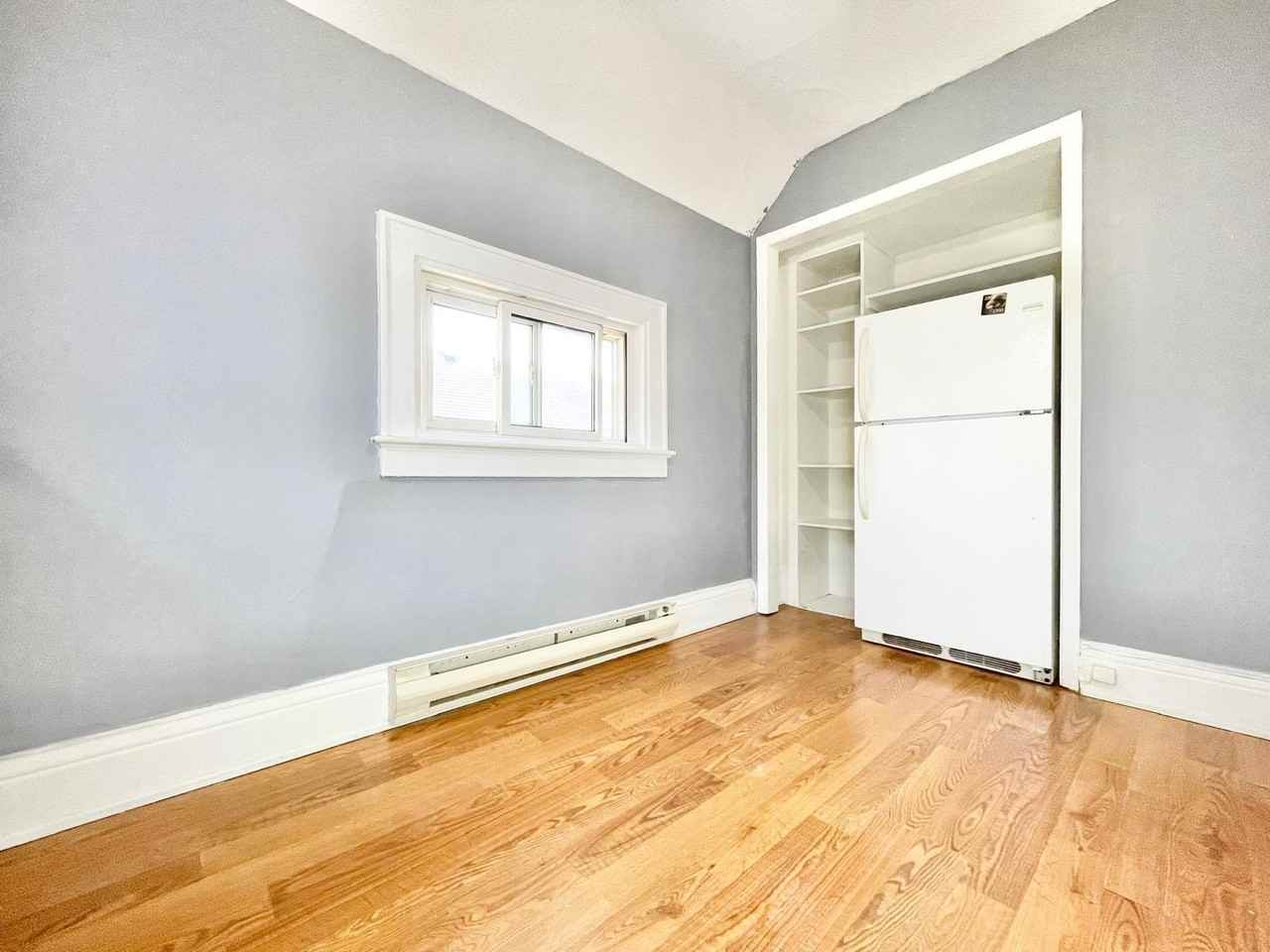 693 King Street - Photo 2 of 23