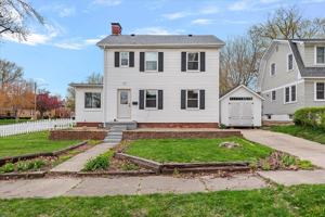 featured image of 1980 W Forest Ave