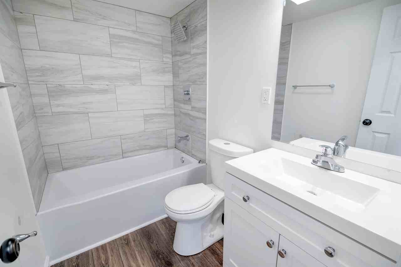 1026 Adams Ave #1 - Photo 5 of 17