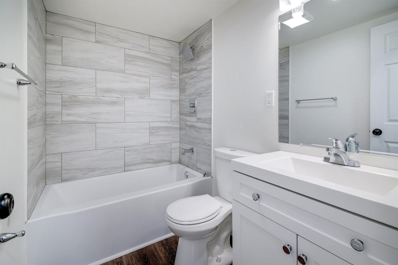 1026 Adams Ave #1 - Photo 2 of 17