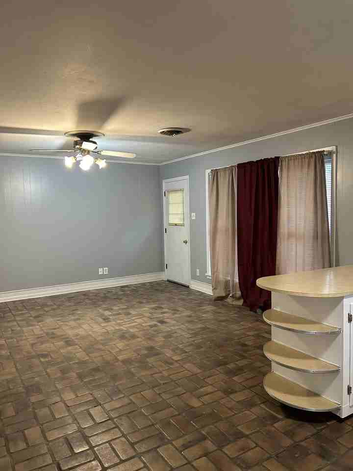 1908 Roosevelt Dr - Photo 6 of 20