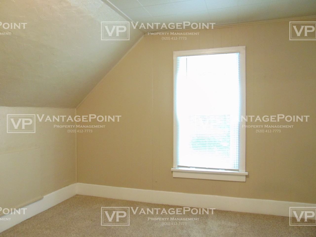 311 Victoria St - Photo 3 of 16