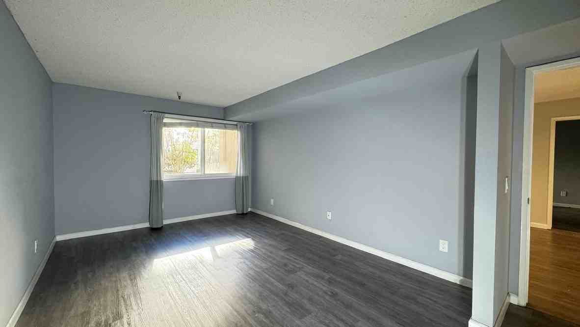 545 Pierce St #2110 - Photo 3 of 32