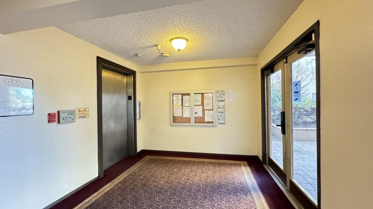 545 Pierce St #2110 - Photo 7 of 32