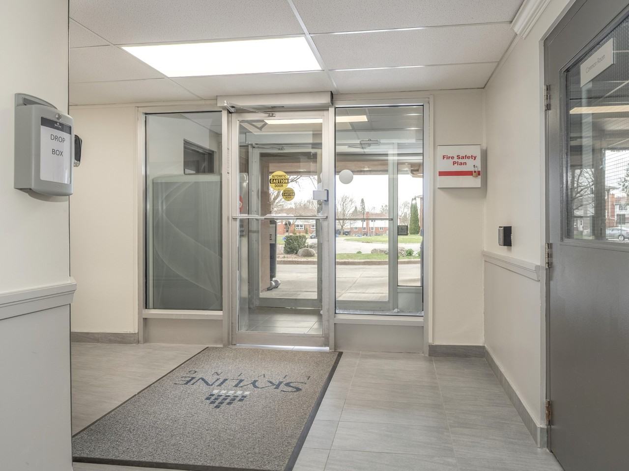 Broadway Apartments - Photo 6 of 23