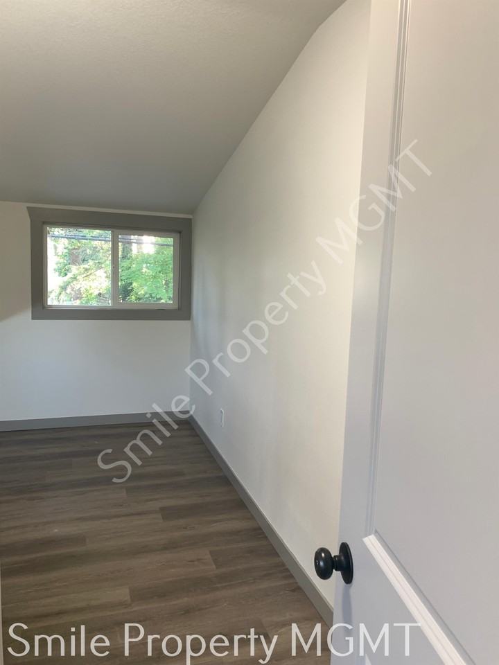 5312 Se 92nd Ave - Photo 2 of 24