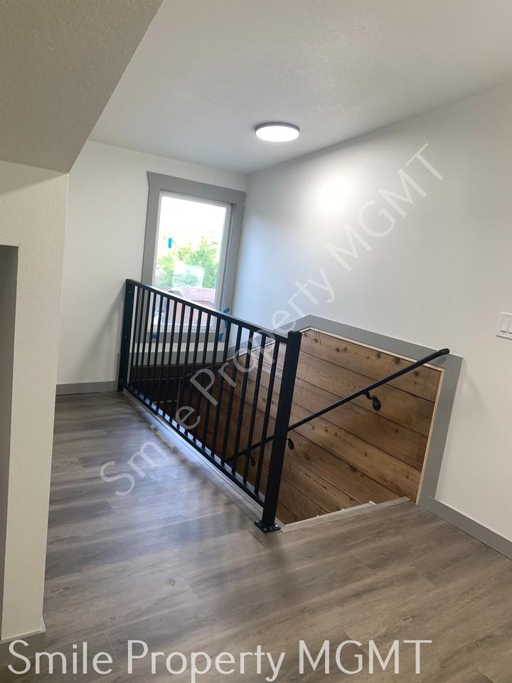 5312 Se 92nd Ave - Photo 5 of 24