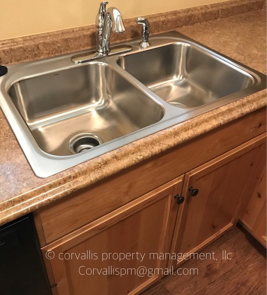 1206 Sw 53rd St - Photo 7 of 18