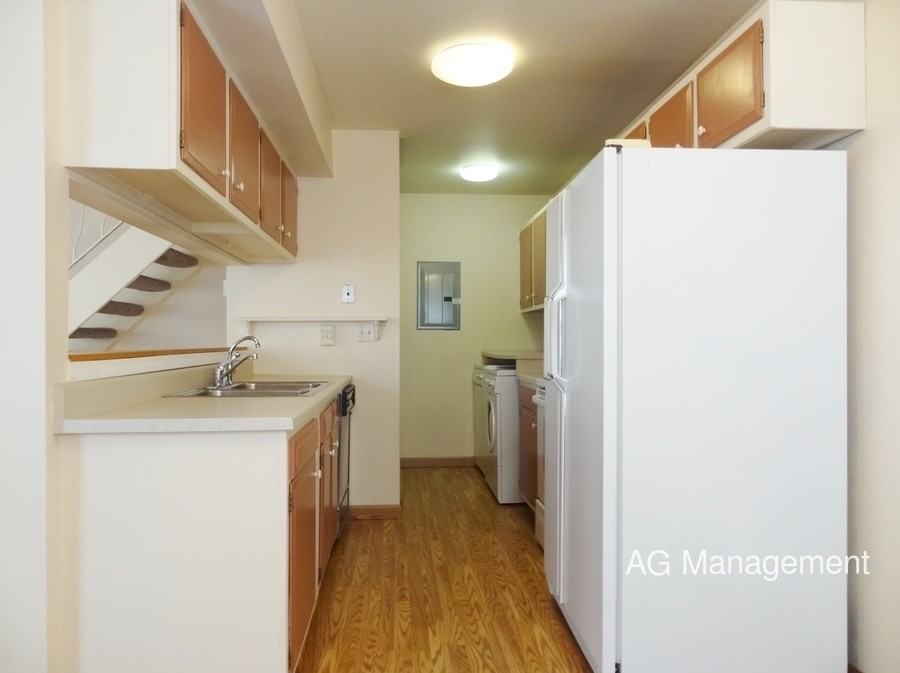 52 Lake Shore Dr - Photo 2 of 15