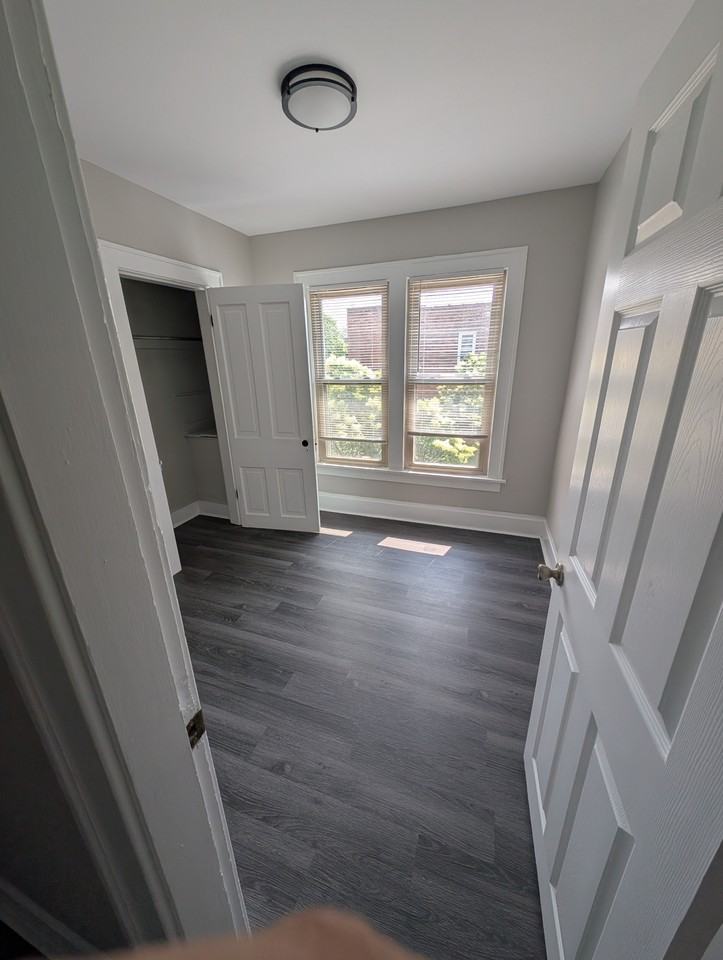 E Tompkins St - Photo 3 of 9