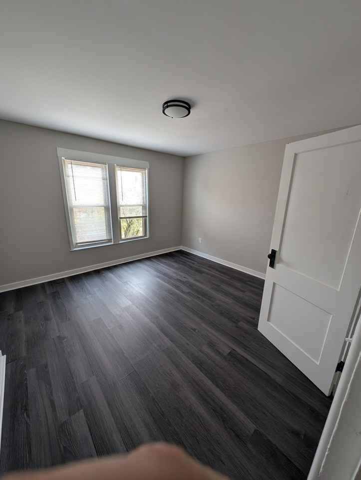 E Tompkins St - Photo 2 of 9