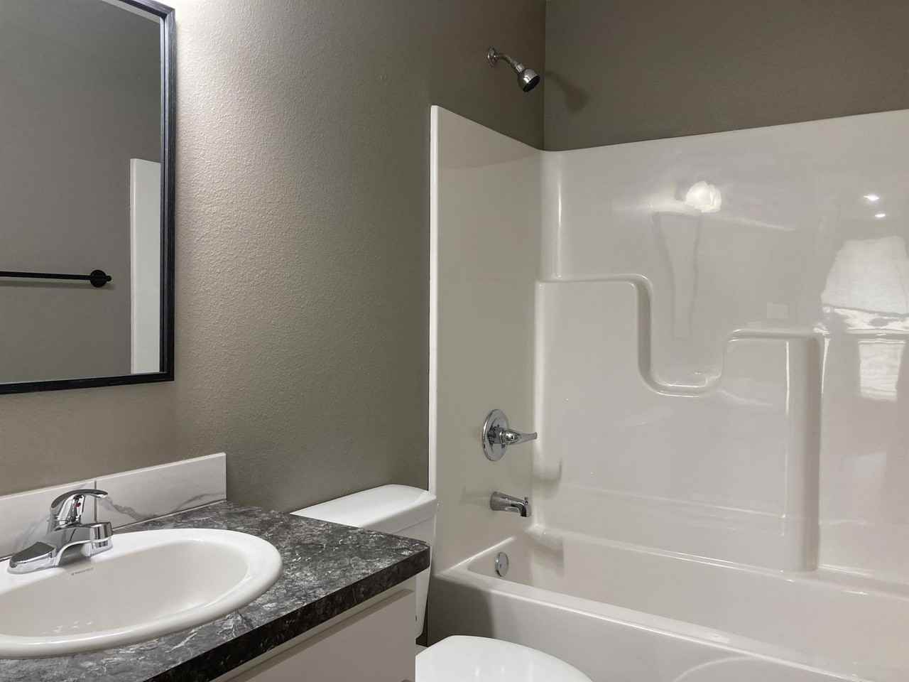 102 S 25th St #4 - Photo 3 of 20