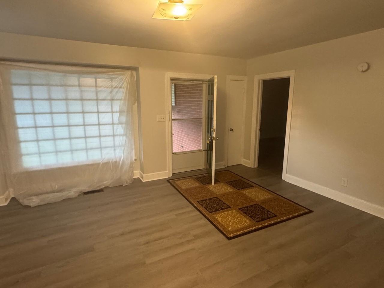 409 E Highland Ave - Photo 3 of 12