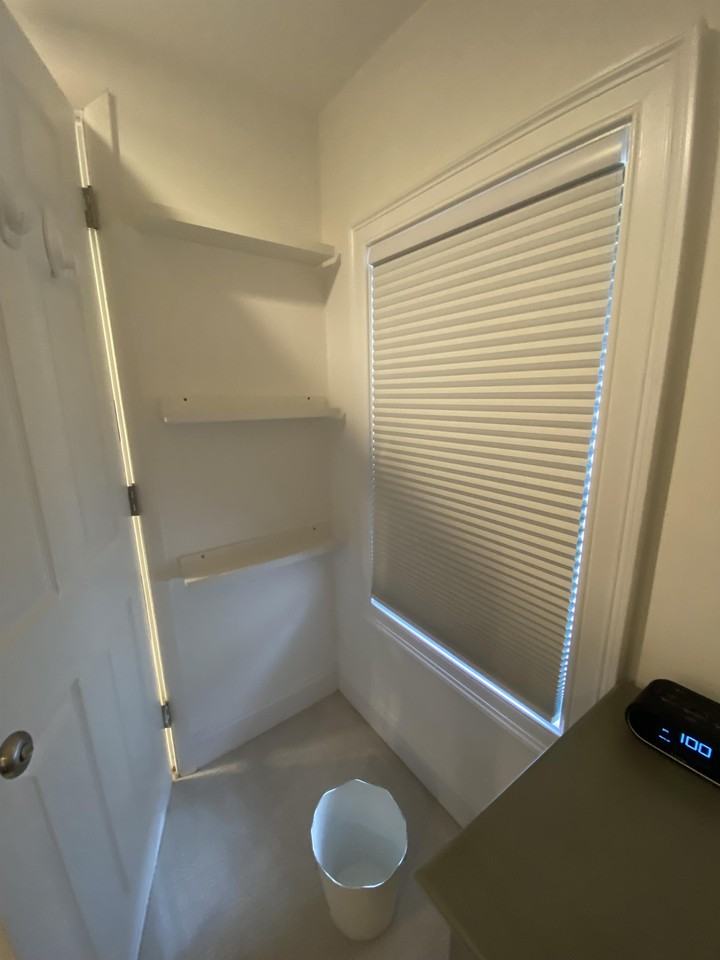 229 Smith St #2 - Photo 4 of 9