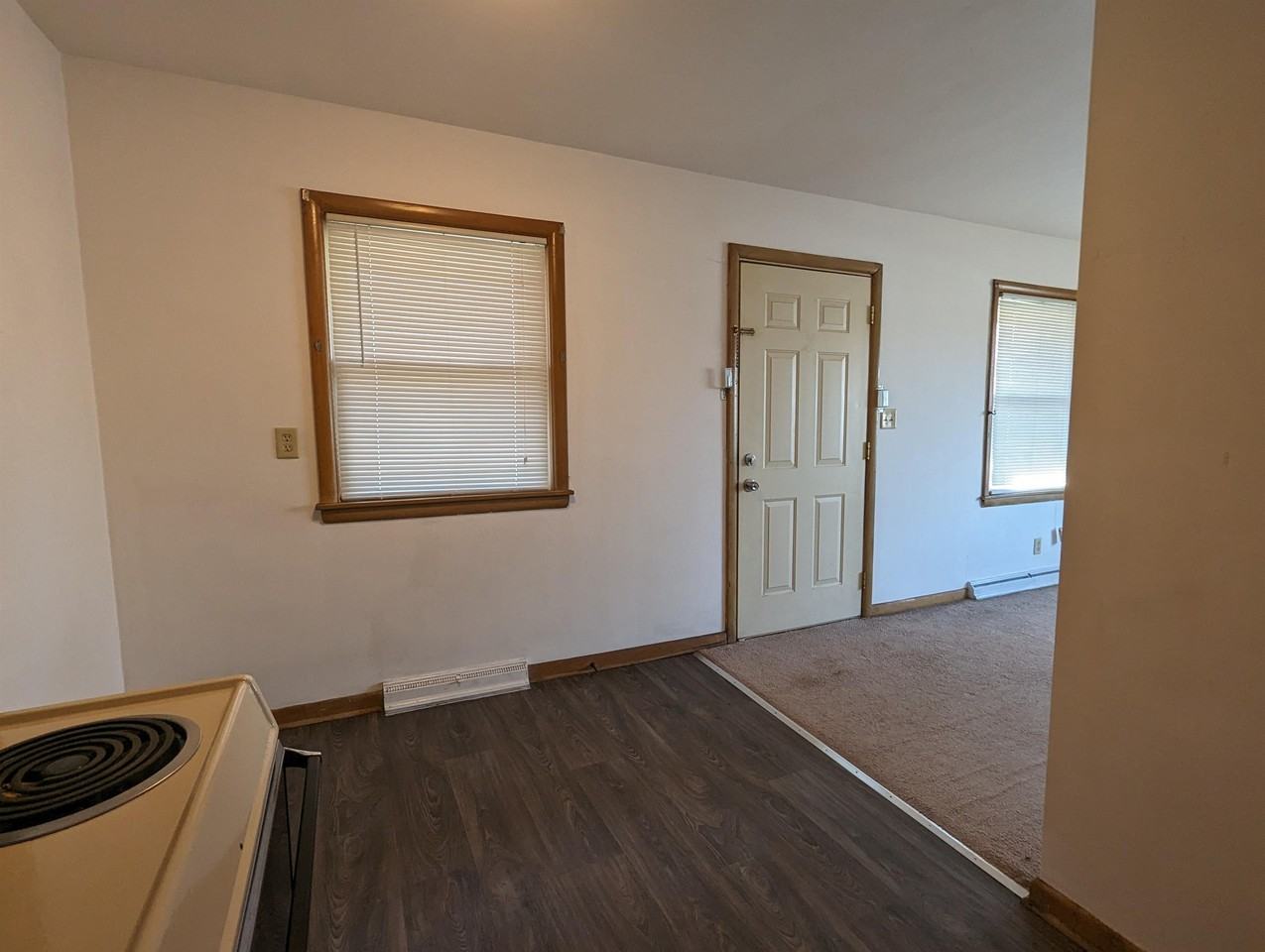2612 Canterbury Ln - Photo 3 of 7