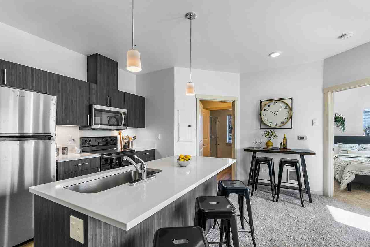 630 Nw Kingwood Ave - Photo 7 of 14