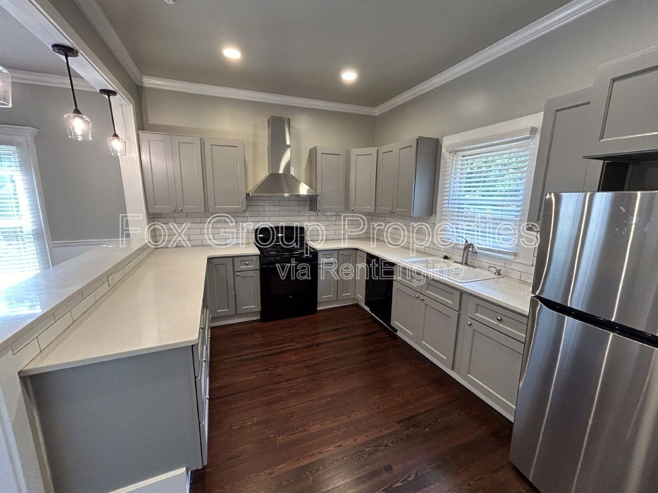 348 W Mclelland Ave - Photo 4 of 25