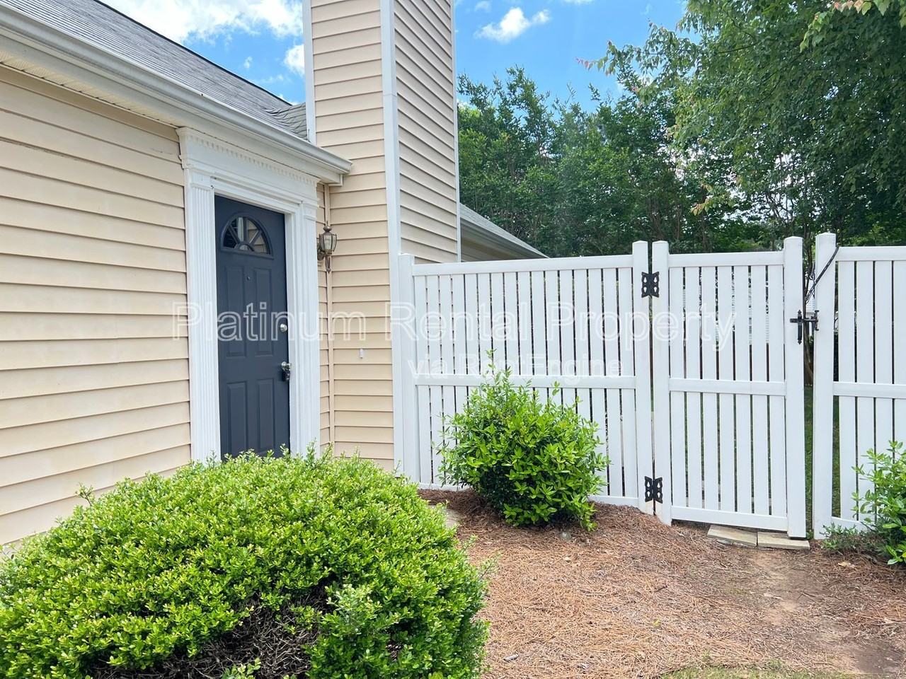 725 Avening Ct - Photo 2 of 29