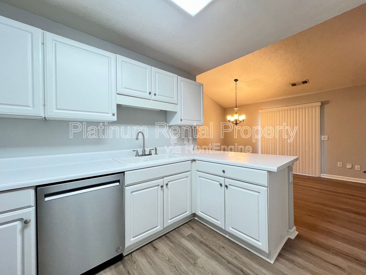 725 Avening Ct - Photo 7 of 29