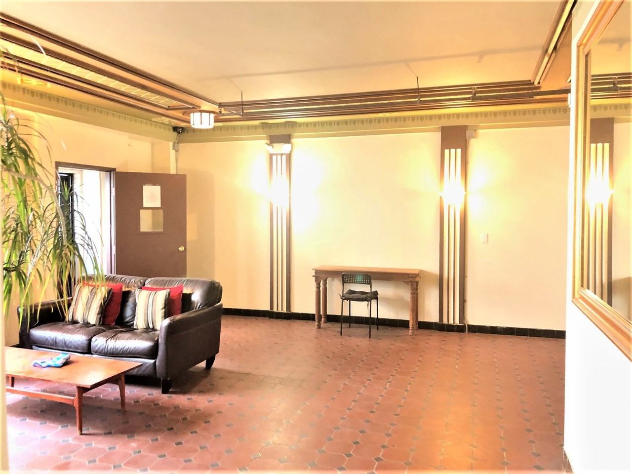 La Marquise - Photo 2 of 10