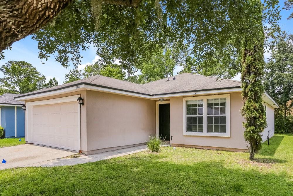 1041 Cherry Point Way - Photo 3 of 16