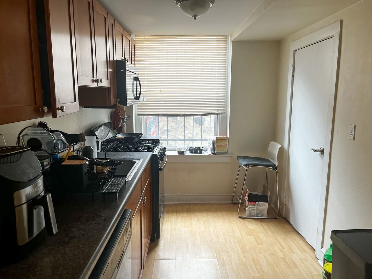 136 Dwight Street - Photo 2 of 6