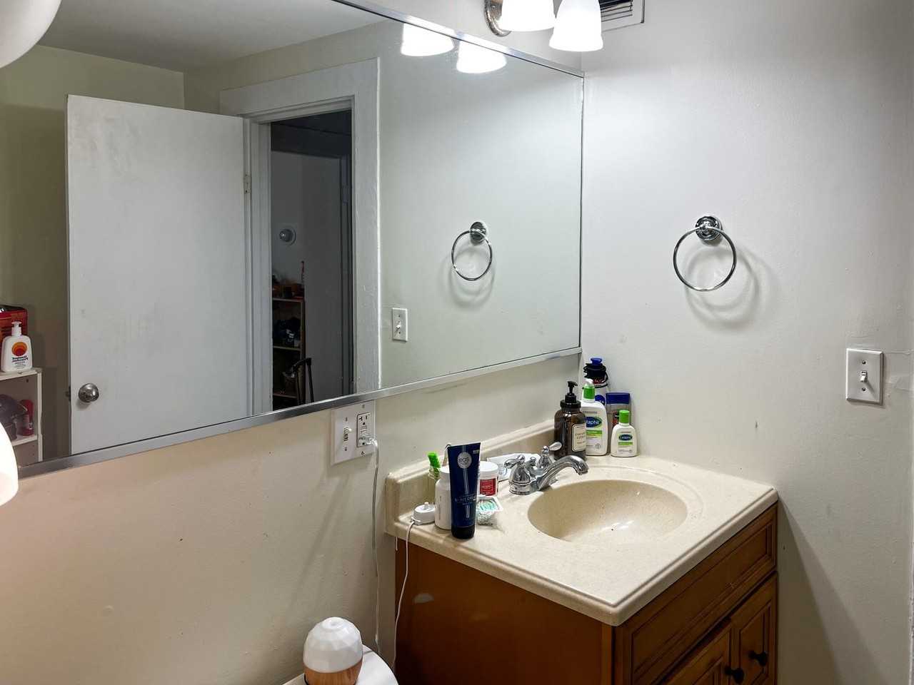 136 Dwight Street - Photo 5 of 6