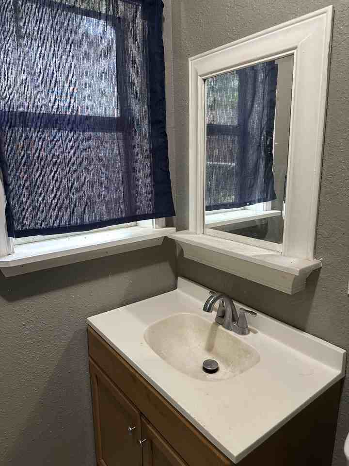 1407 Alabama St #C - Photo 7 of 10