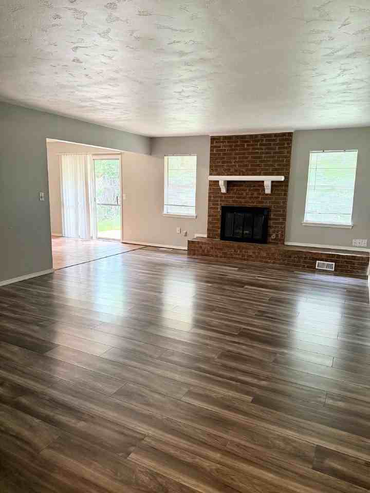 9904 Lancet Ln - Photo 3 of 25