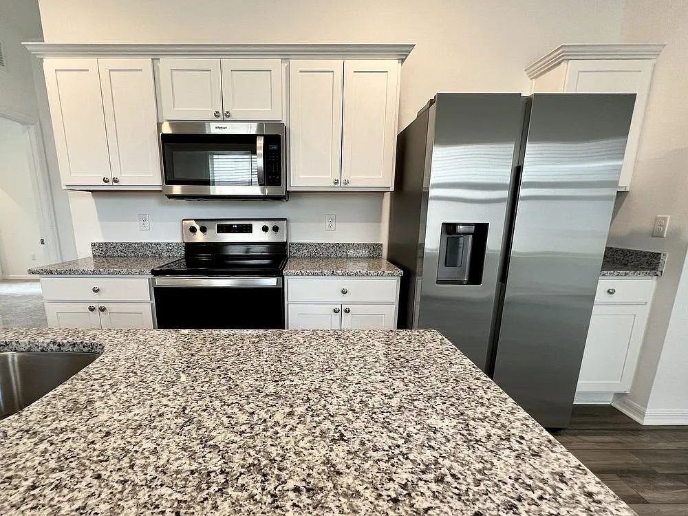 35507 Eastbrook Ave - Photo 5 of 13