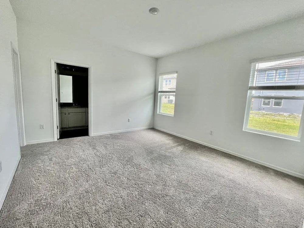 35507 Eastbrook Ave - Photo 7 of 13