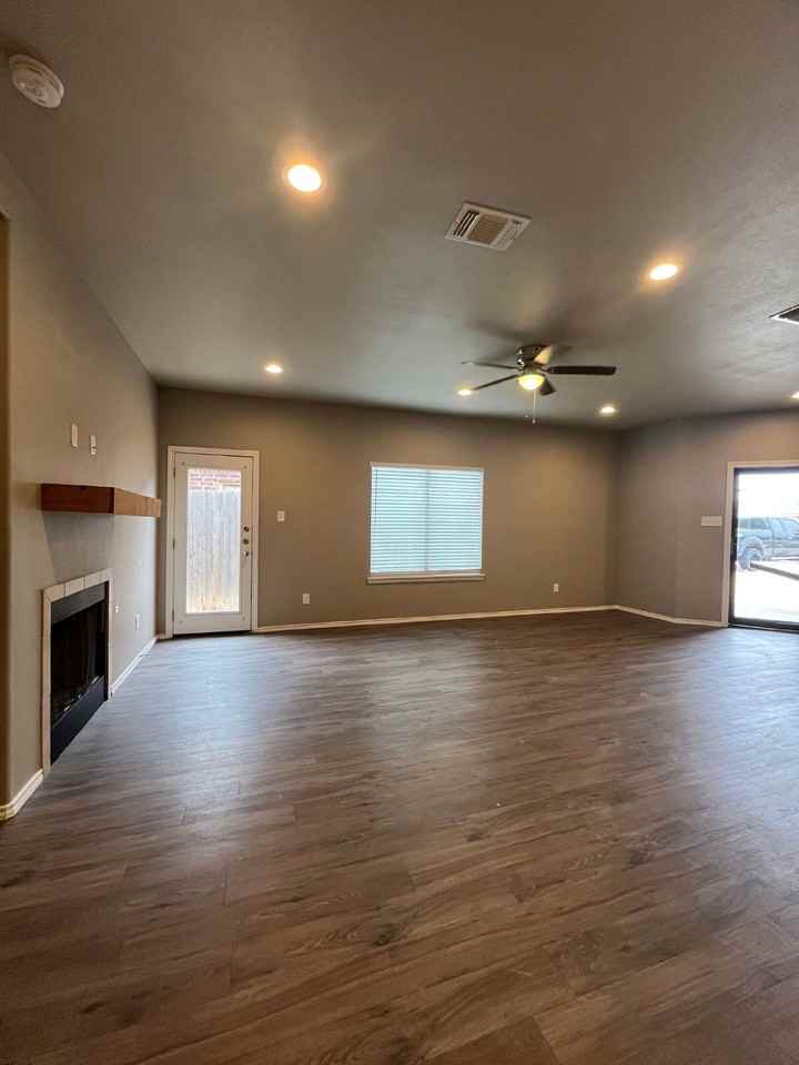 1115 Preston Trl #A - Photo 4 of 21