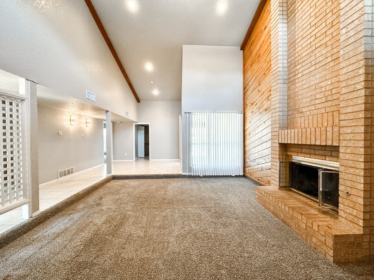 3204 65th St - Photo 4 of 14