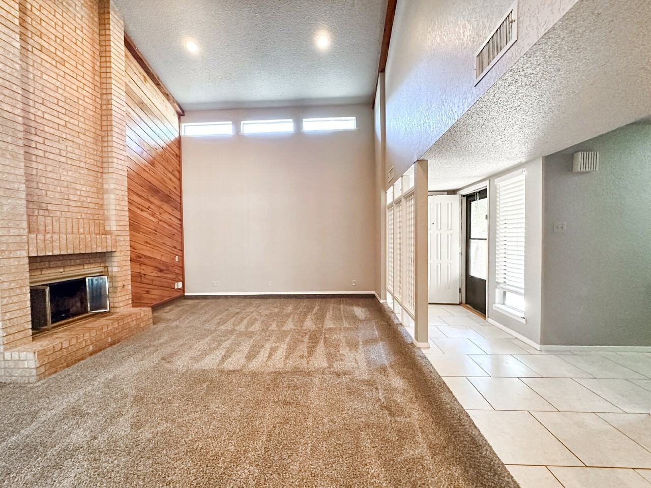3204 65th St - Photo 5 of 14