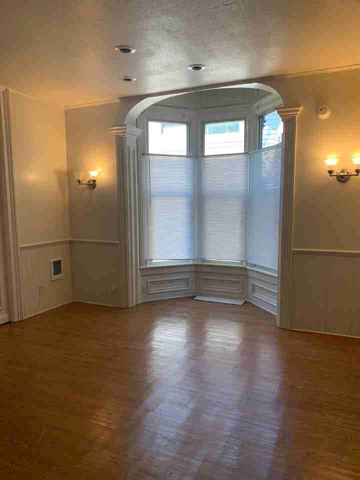 1633 High St - Photo 5 of 15