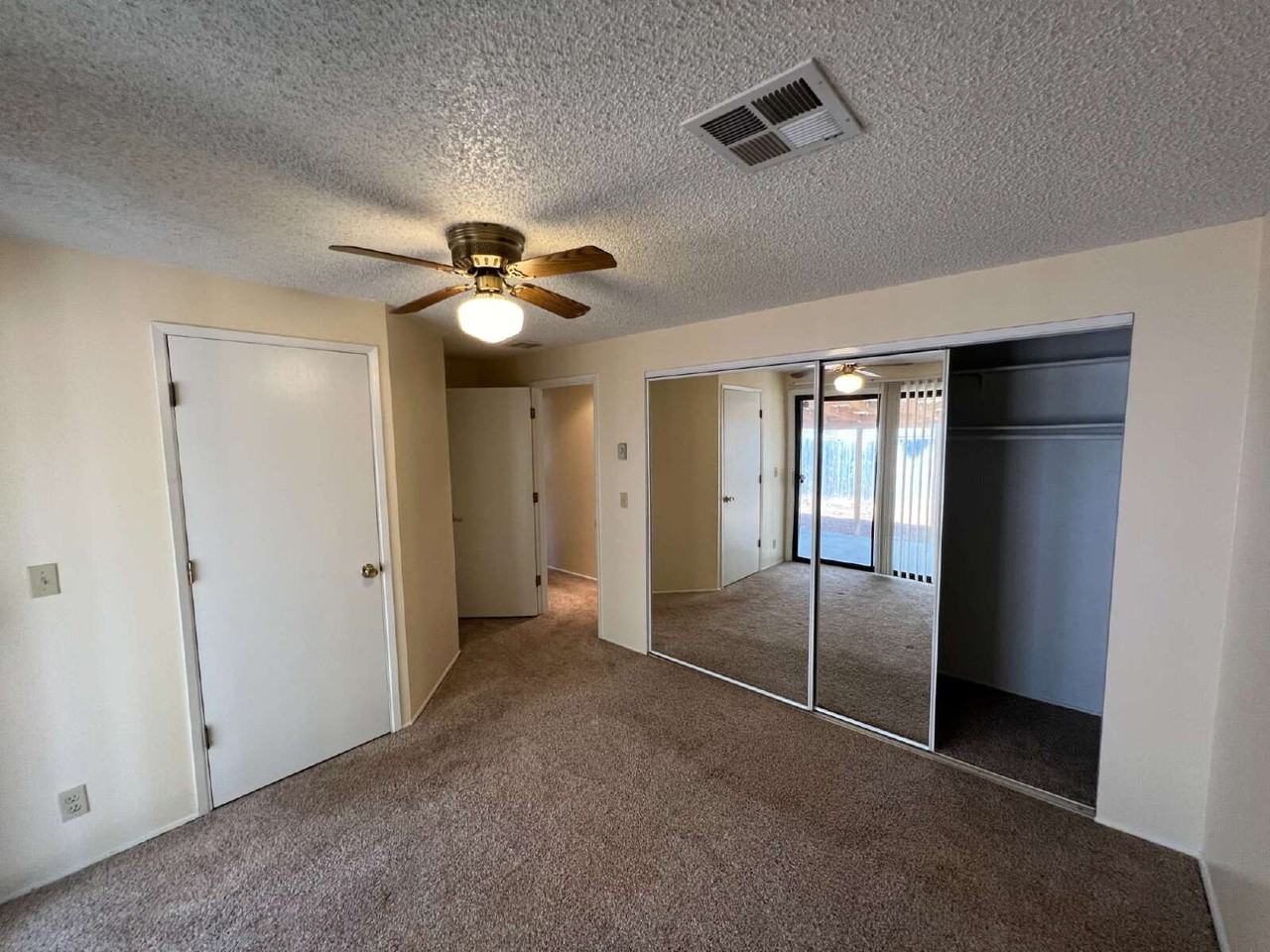 3296 Admiral St - Photo 6 of 35