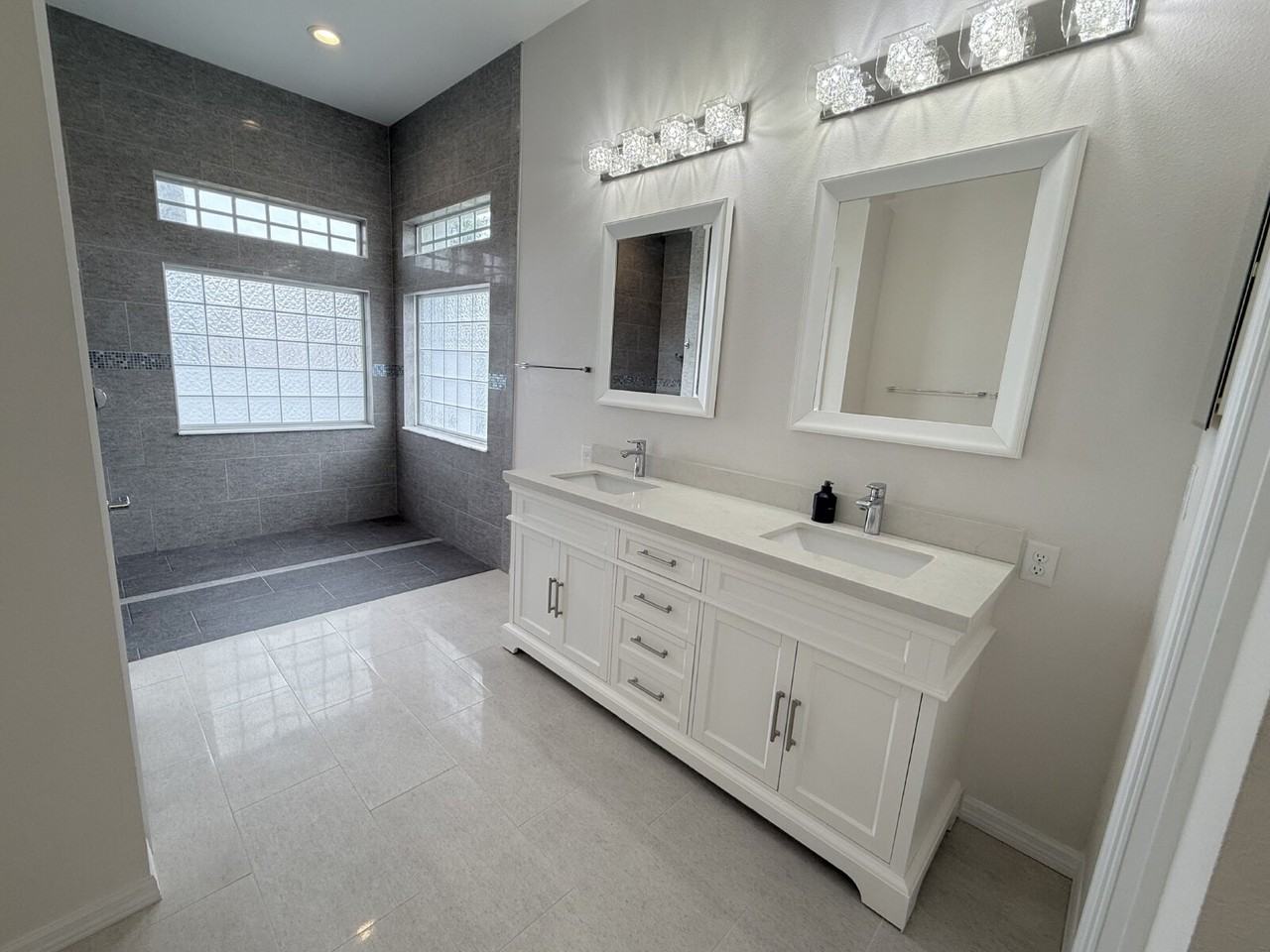 11349 Wedgemere Dr - Photo 5 of 38