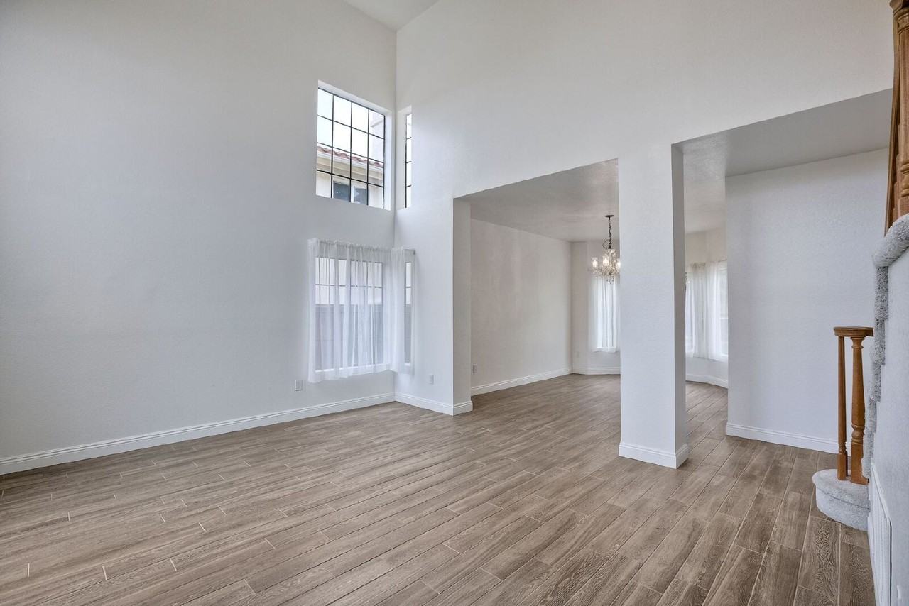 2091 Sequoia Crst - Photo 5 of 29