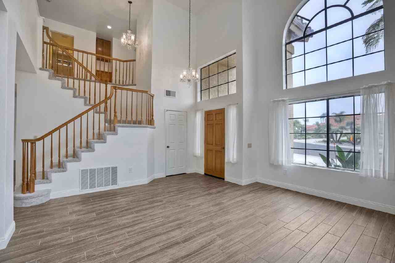 2091 Sequoia Crst - Photo 7 of 29