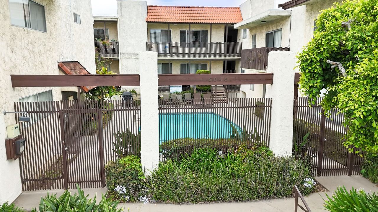 Woodman Apartments - Photo 2 of 10