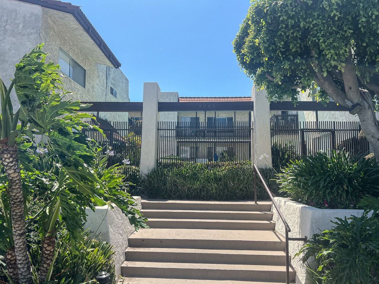 Woodman Apartments - Photo 3 of 10