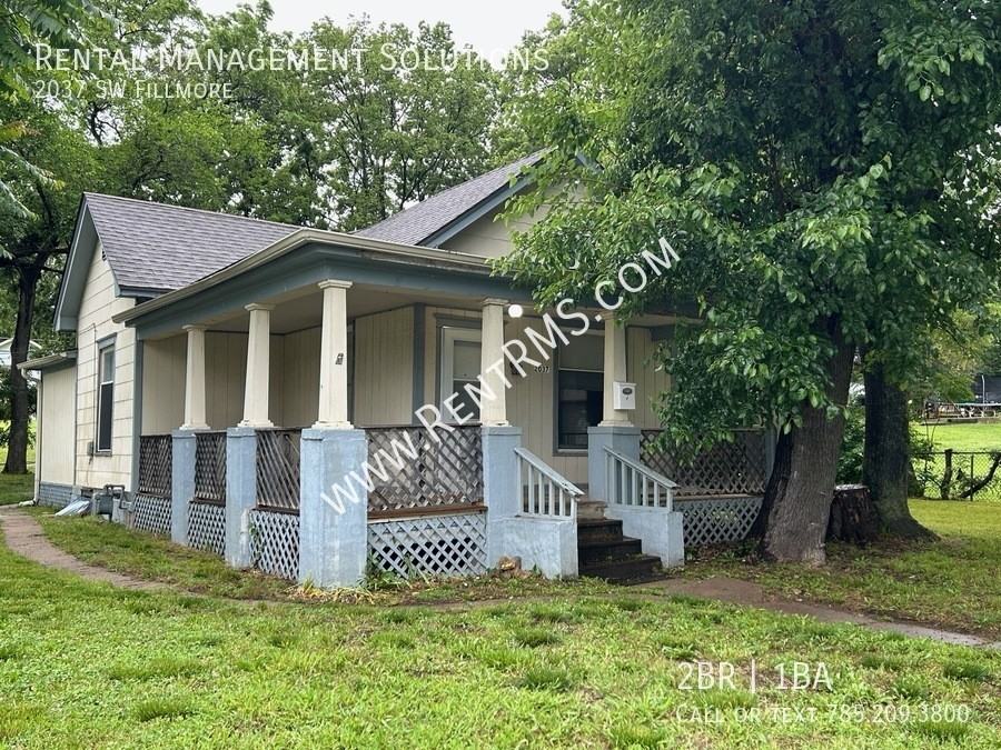 2037 Sw Fillmore St - Photo 2 of 23