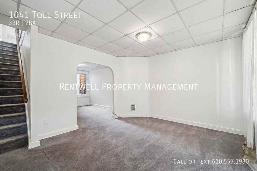 1041 Toll St - Photo 2 of 16