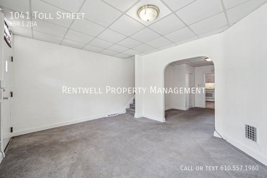 1041 Toll St - Photo 3 of 16