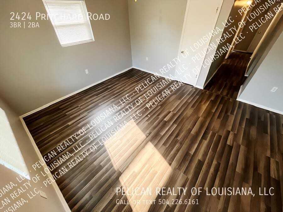 2424 Pritchard Rd - Photo 3 of 9