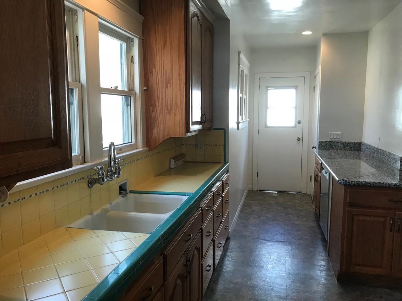 3755 Herman Ave - Photo 6 of 23